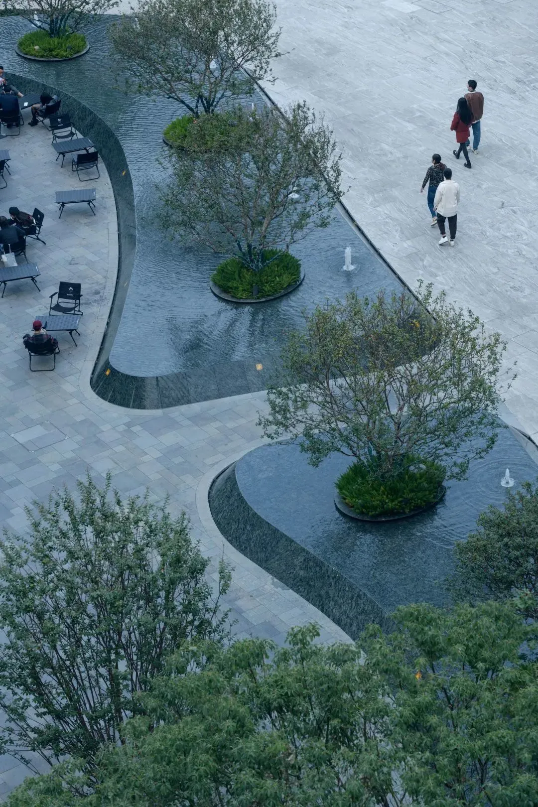 1735540092139655.jpg 1735540082471.jpg