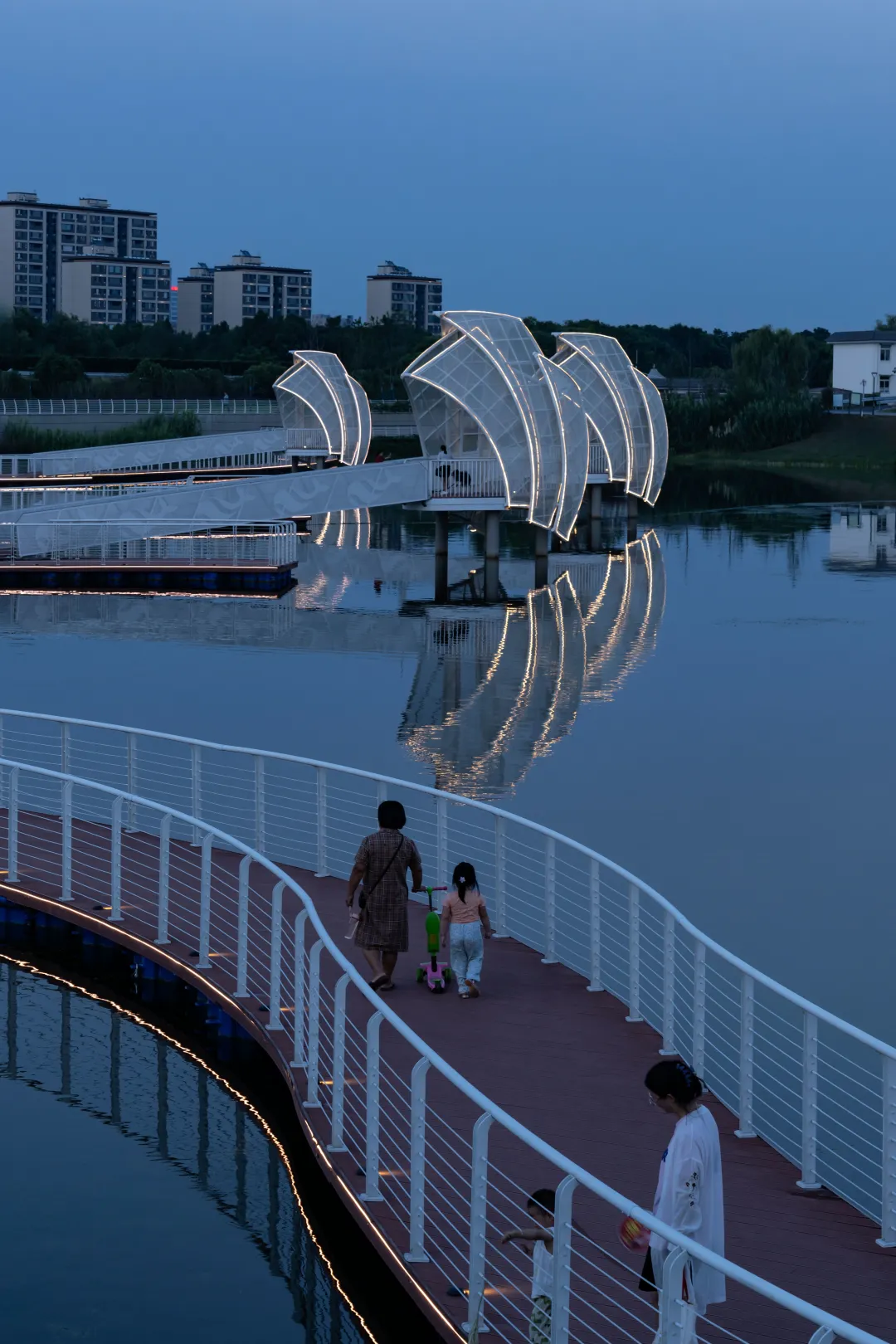 1735632661137926.jpg 1735632649876.jpg