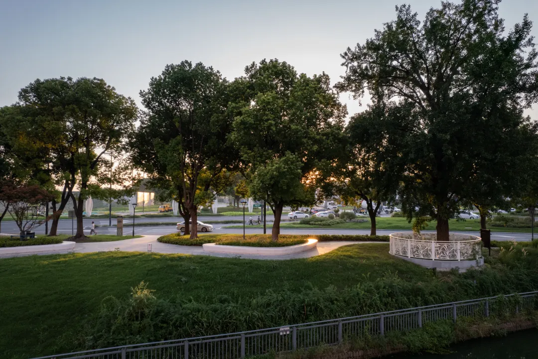 1735789325181166.jpg 1735789317793.jpg