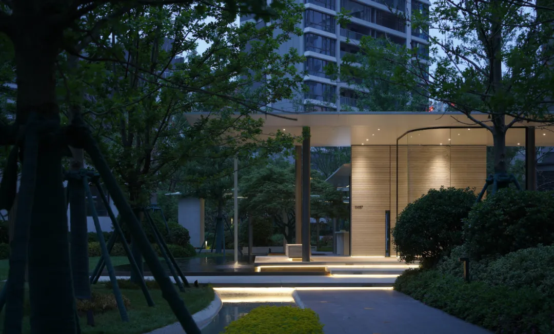 1737098392826672.jpg 1737098371679.jpg