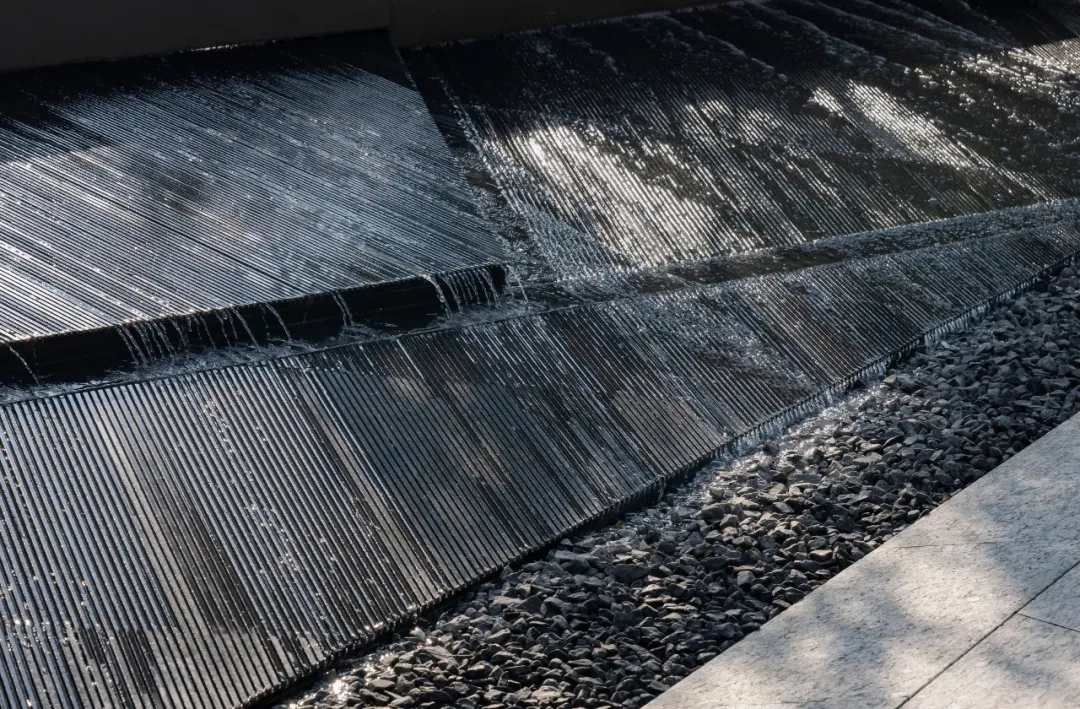 1738981035172242.jpg 1738981015165.jpg