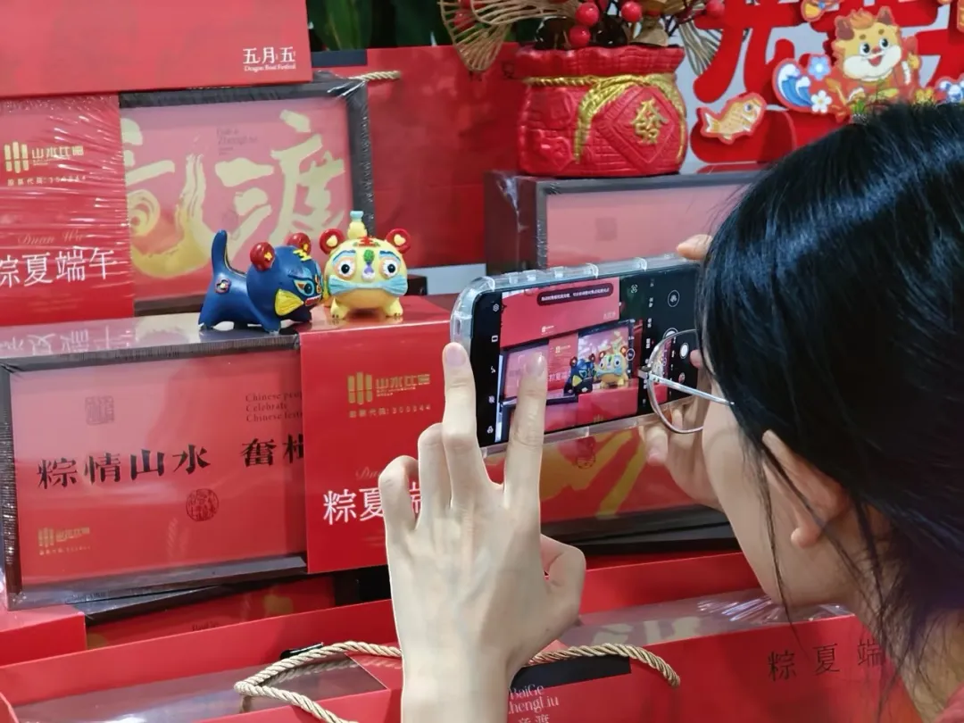 1739000911772775.jpg 1739000868219.jpg