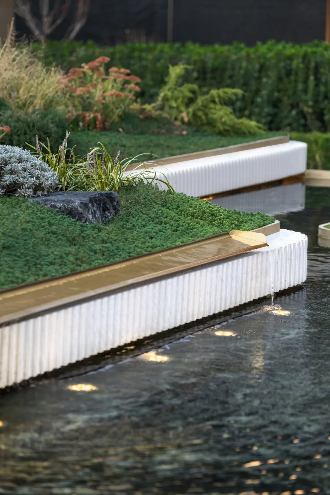 1742349374865542.jpg 1742349360437.jpg