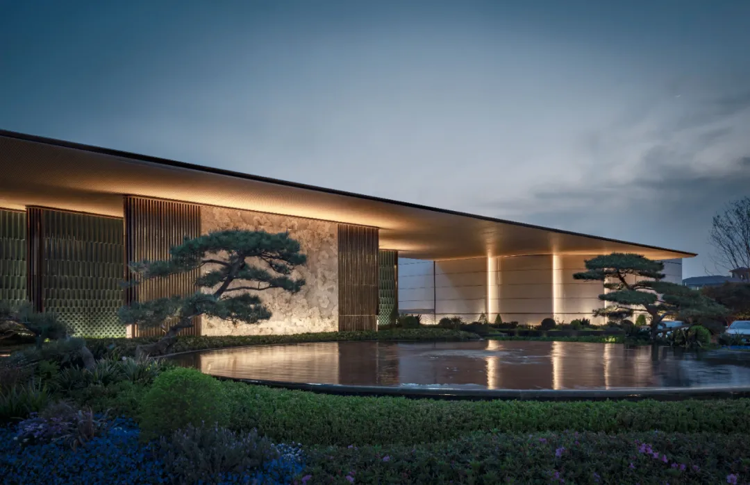 1743670297327169.jpg 1743670281175.jpg