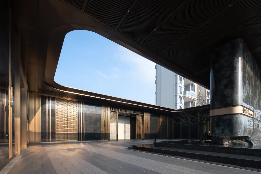 1743994040108976.jpg 1743994004650.jpg