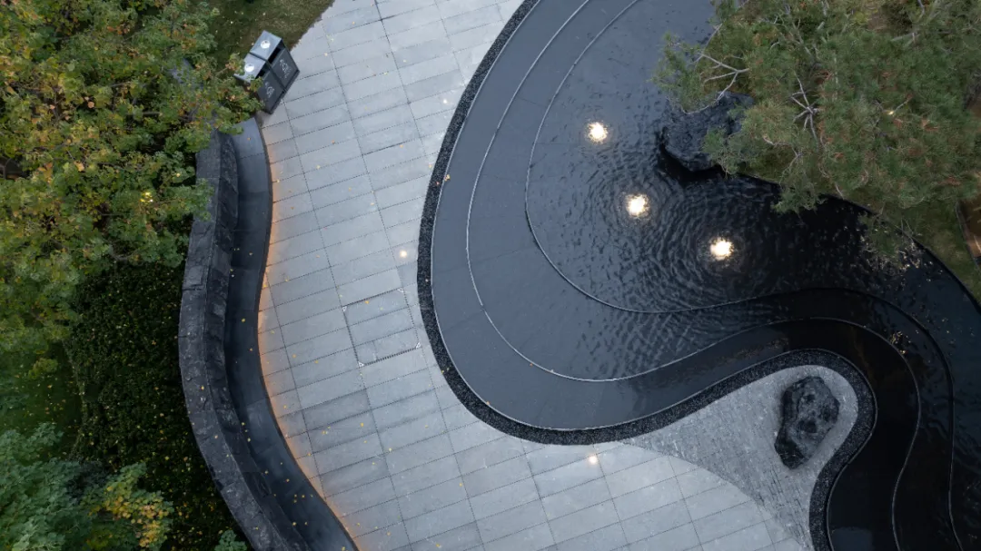 1744249452399960.jpg 1744249409783.jpg