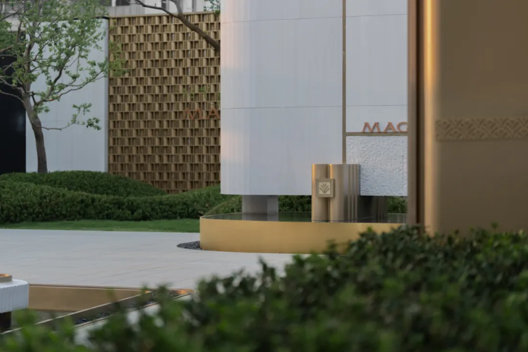 1744254677158193.jpg 1744254652189.jpg