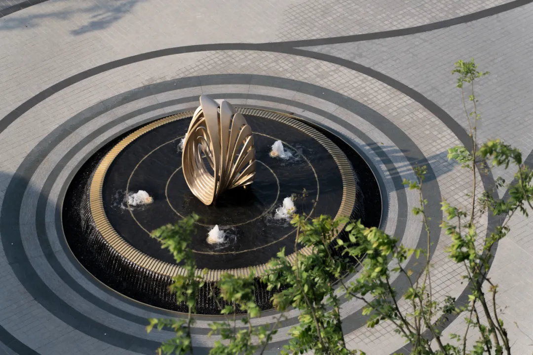 1747119556648576.jpg 1747119547995.jpg